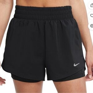 Nike Dri-FIT size S black Essential 2 in 1 High-Waisted Training Running Shorts